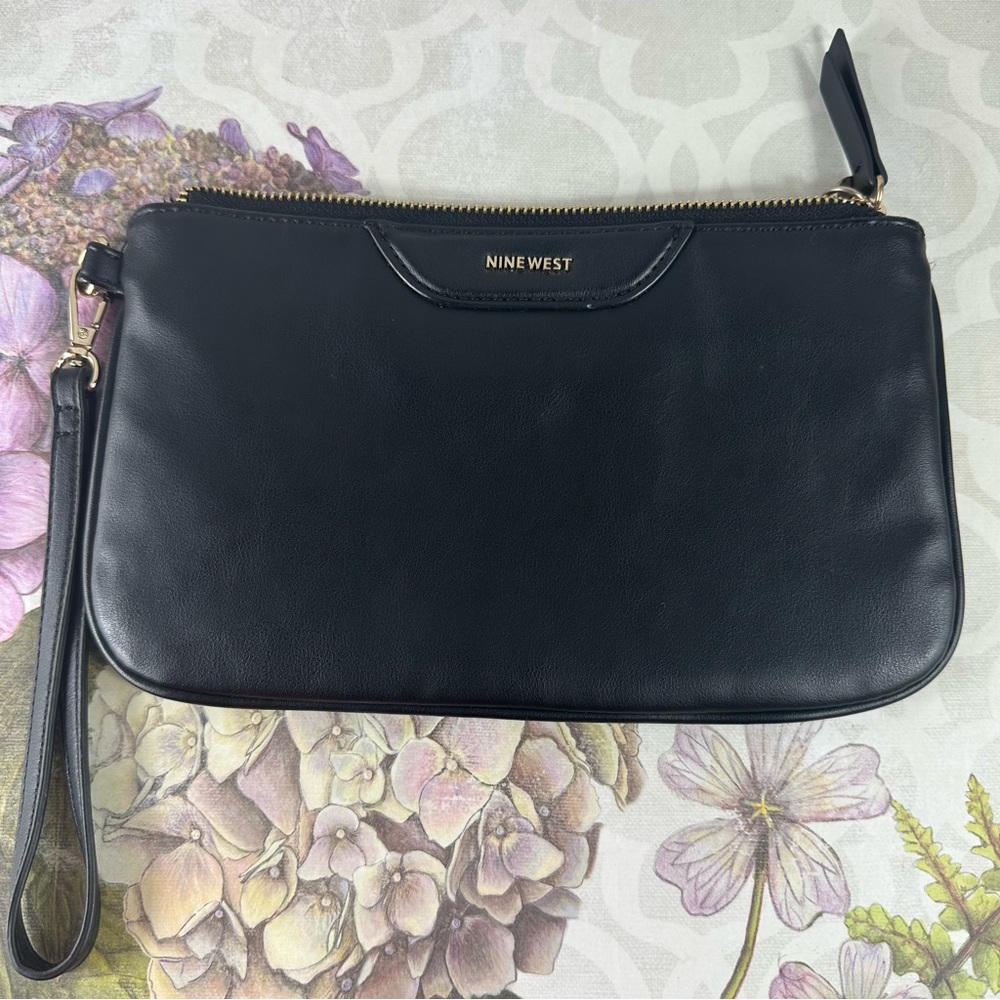 NINE WEST BLACK FAUX LEATHER WRISTLET